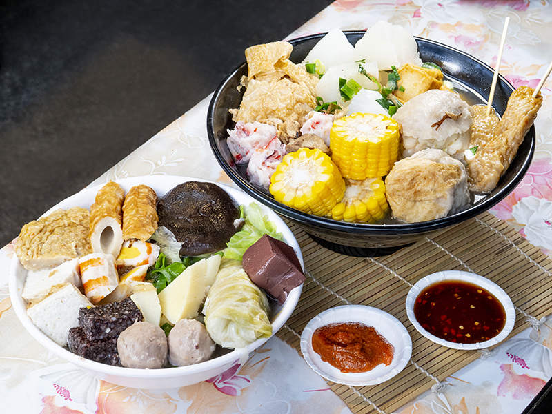 逢甲夜市必吃老字號關東煮！柴魚高湯搭配獨家花生豆乳沾醬