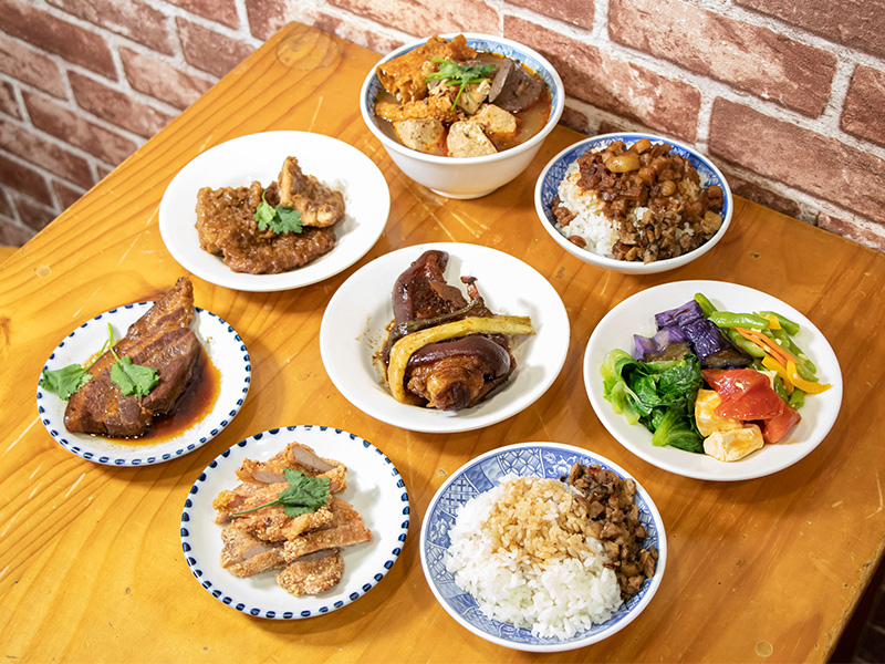 還原阿嬤手路菜！台中家傳手工豬肉料理 必吃豬腳飯手切滷肉