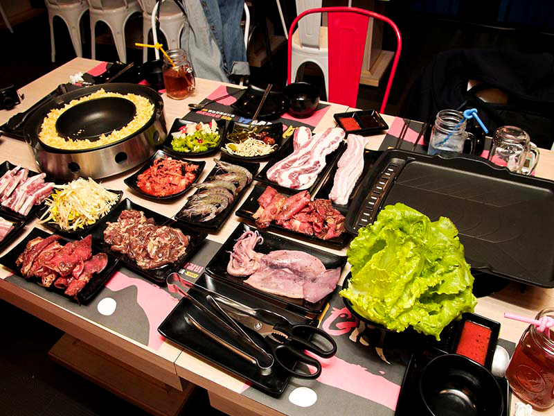 中壢韓式烤肉680吃到飽不加收服務費！烤肉起司小菜無限續