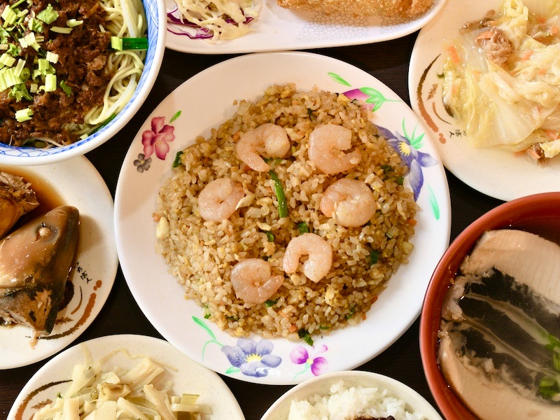 花蓮美食｜傳香18載好滋味　炒飯、滷肉飯、虱目魚暖心上菜