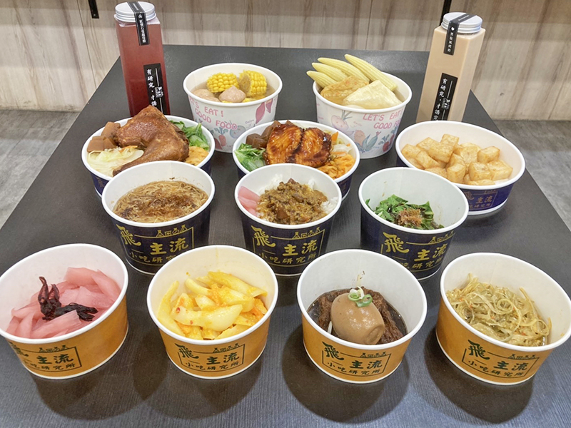 台中銅板價小吃系美食!「飛主流」融合台馬美味外帶享8折