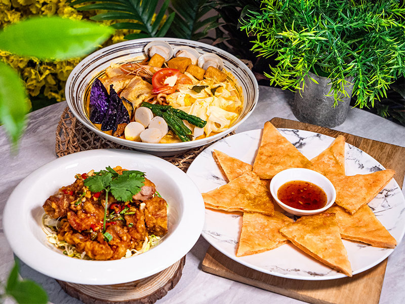 台中南洋美食推薦！叻沙麵、椒麻雞口味道地外食族最愛！