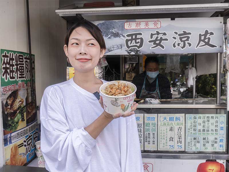 台中水湳市場美食挖寶趣 台中炒麵果然要配東泉辣醬 Sharelife 台灣旅行趣 台中水湳市場美食挖寶趣 台中炒麵果然要配東泉辣醬 Sharelife 台灣旅行趣
