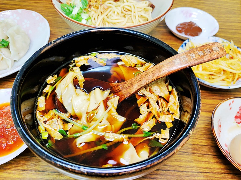 員林美食∣「蘆洲紅燒羊肉拉麵」湯頭濃郁沒有羊騷味