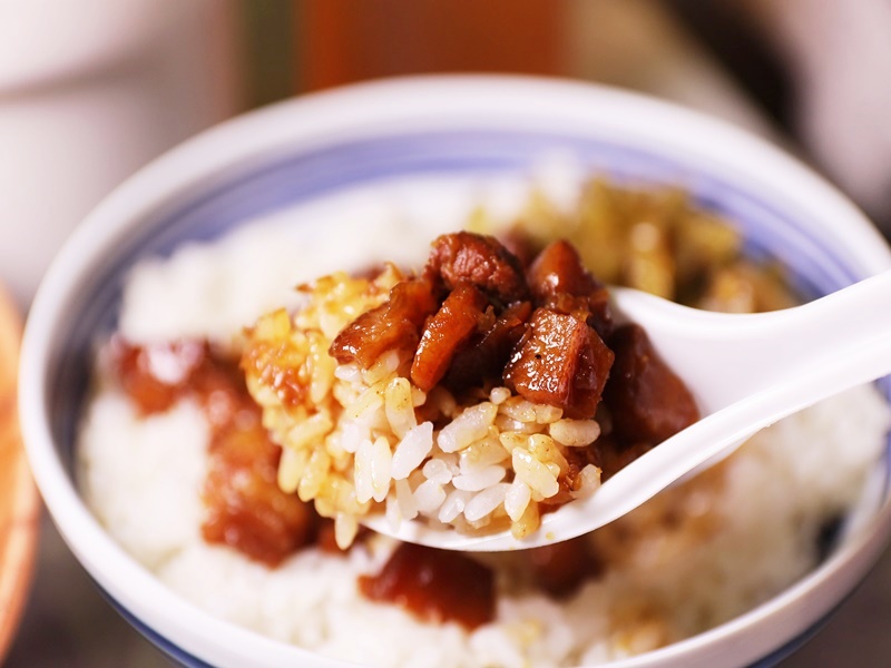 台中銅板美食│小新贊新台式飲食,麻辣燙麻香味十足