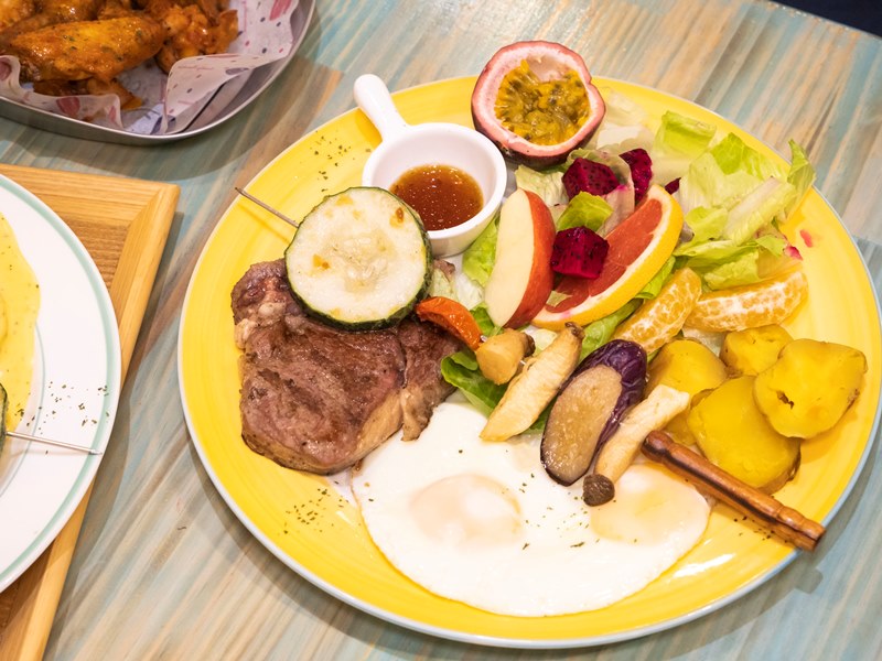無肉不歡大口吃爆!花蓮「吃肉 · 時候」滿足你的肉慾