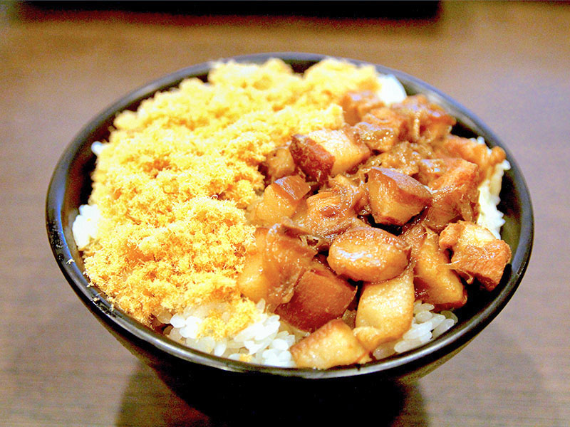 小資族的愛店!勤美古早味銅板美食,熟客最愛超值「套餐組」