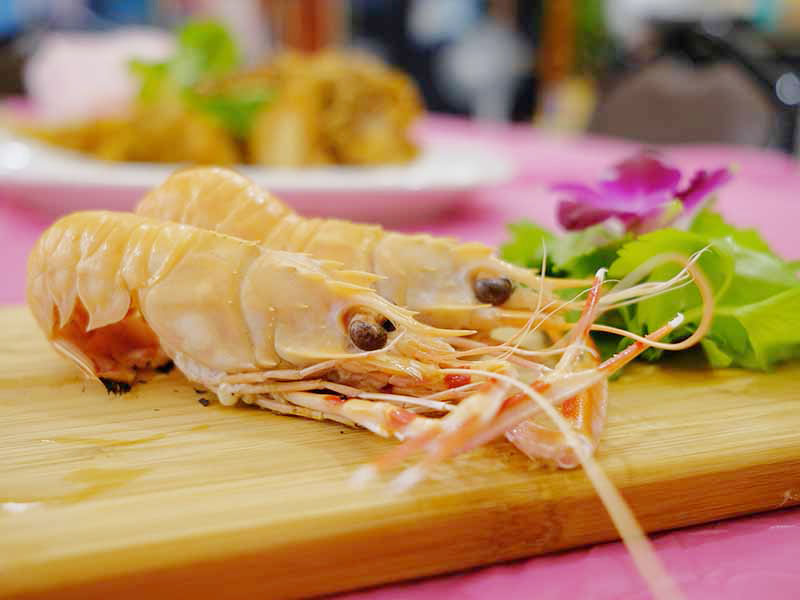 酥炸馬頭魚配上獨門醬汁 蘇澳尚青 阿海海鮮 超對味 Sharelife 台灣旅行趣