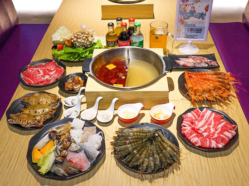 斗六鍋物 主打正宗川味麻辣鴛鴦鍋,吃到飽自助吧品項超瘋狂