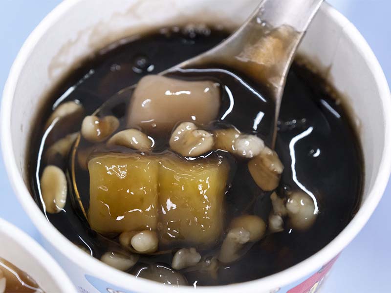 台東【豆花莊】古早味豆花超綿密!燒仙草在夏天也可點!