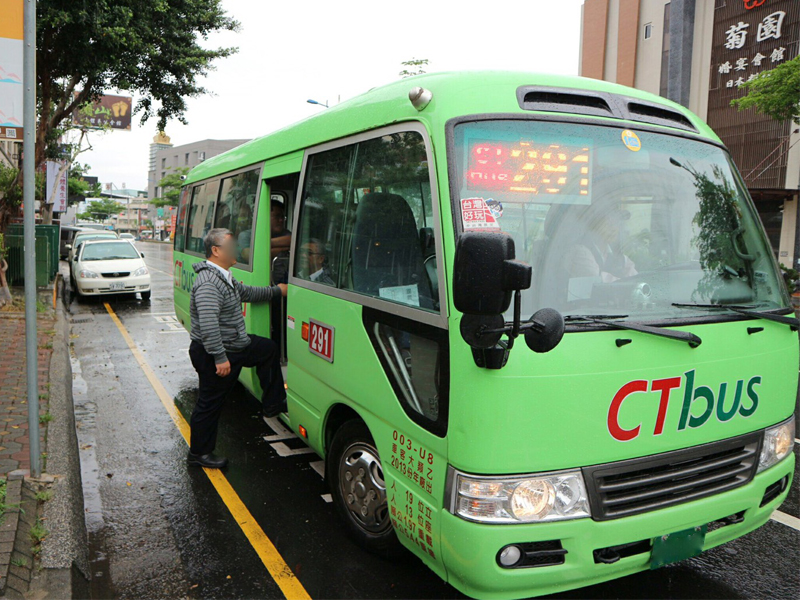 12 1起 市民限定 台中公車綁卡看這裡 各年齡綁卡一看就懂 Sharelife 台灣旅行趣