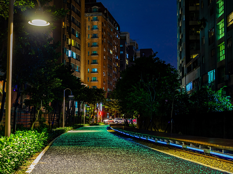 桃園也有藍眼淚 110米 陸地版藍眼淚 超夢幻 Sharelife 台灣旅行趣